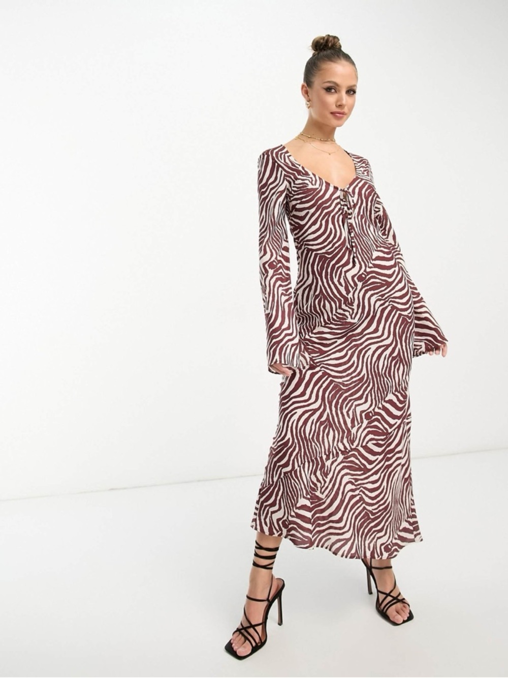 ASOS DESIGN • NWT $99 long sleeve midi dress in zebra print PTP 19”-23”